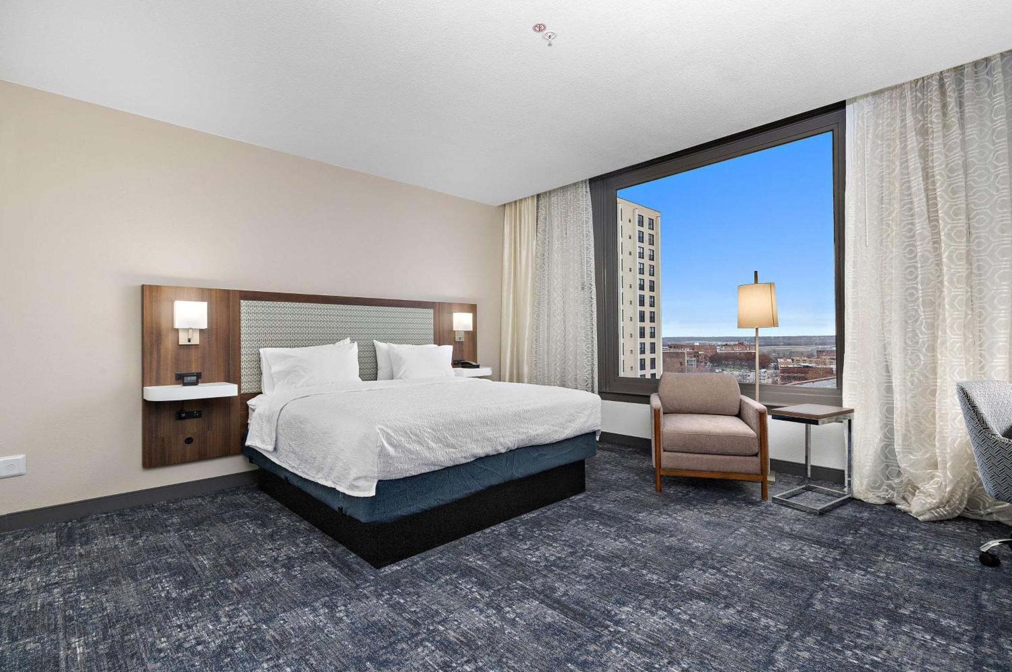 Hampton Inn Kansas City - Downtown Financial District Exterior foto