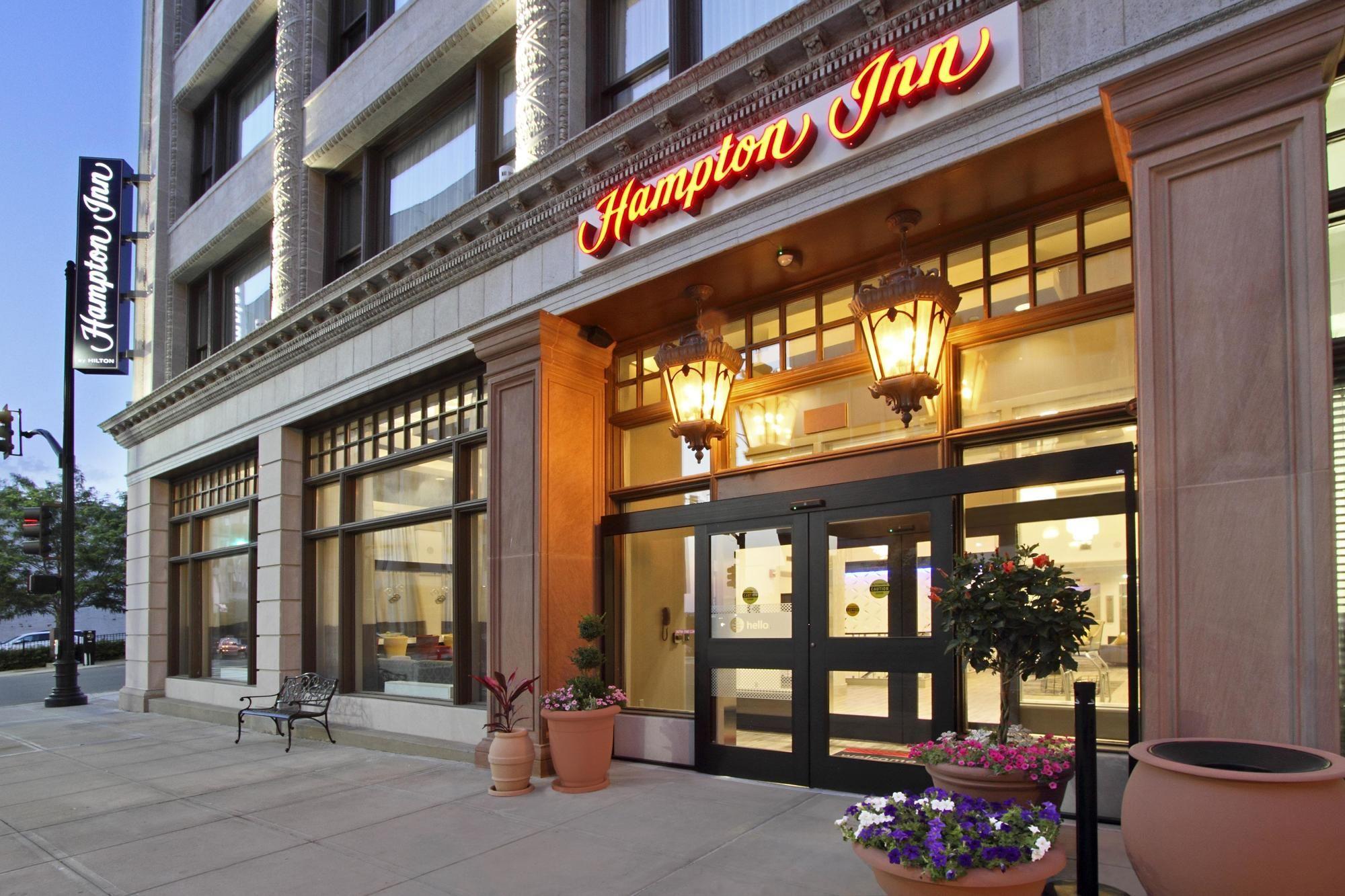 Hampton Inn Kansas City - Downtown Financial District Exterior foto